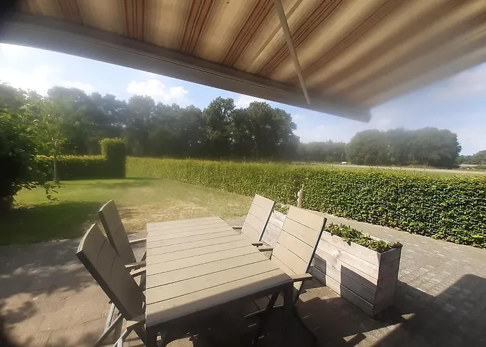 De Steegberg Holiday Home